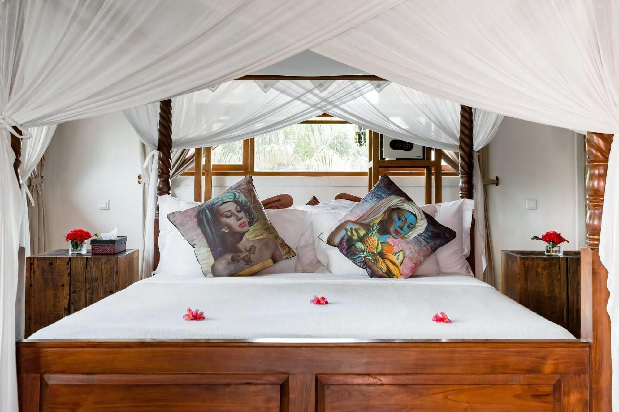 The Ocean Luxury Villas Resort Семиняк Екстериор снимка
