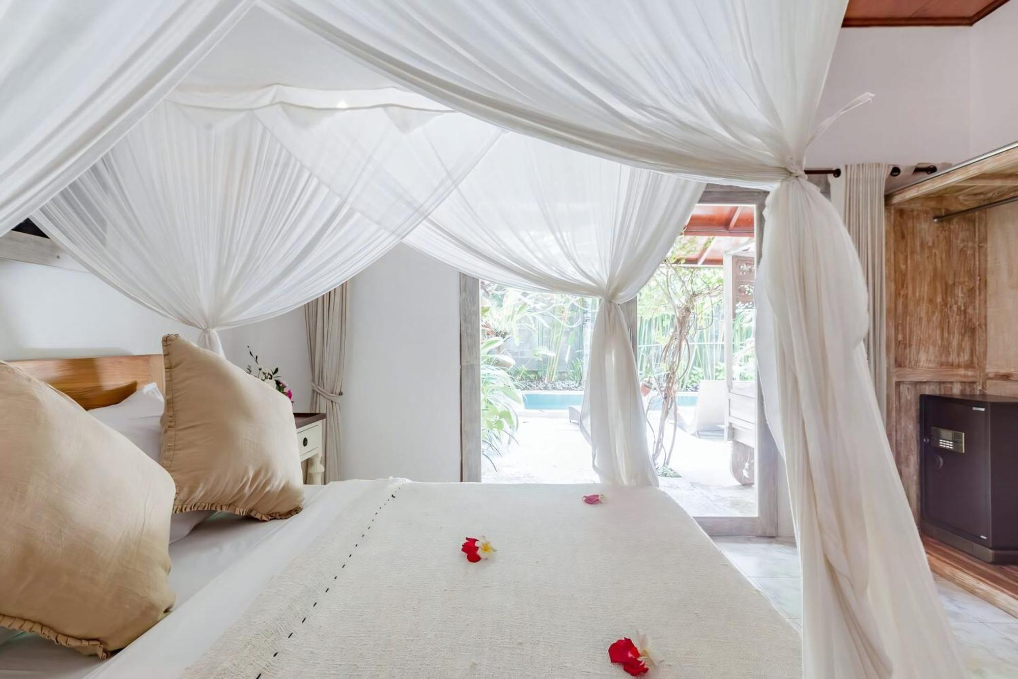 The Ocean Luxury Villas Resort Семиняк Екстериор снимка